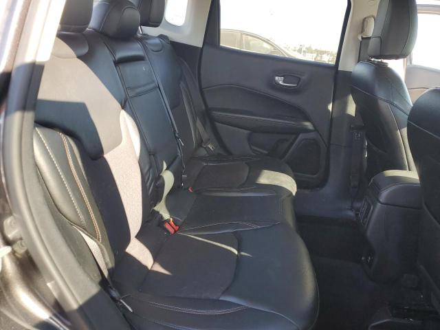 3C4NJCBBXJT469412 - 2018 JEEP COMPASS LATITUDE Сұр фото 11