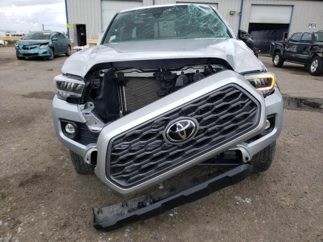 3TYSZ5ANXNT085086 - 2022 TOYOTA TACOMA ACCESS CAB ვერცხლისფერი ფოტო 5