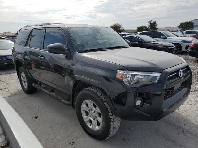 JTEMU5JR0P6114759 - 2023 TOYOTA 4RUNNER SE BLACK photo 4