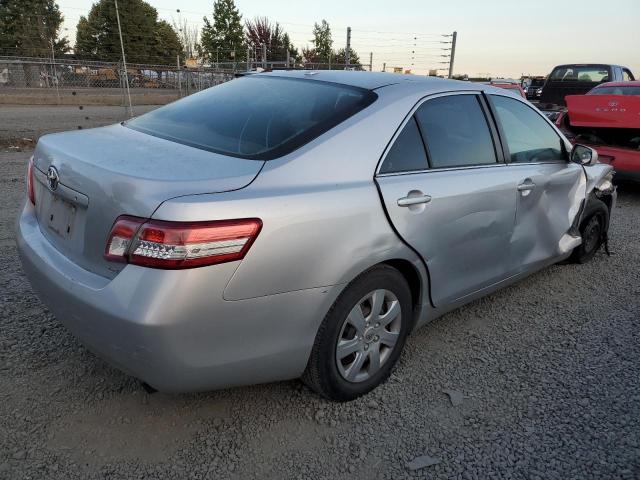 4T1BF3EK8BU130067 - 2011 TOYOTA CAMRY BASE SILVER photo 3