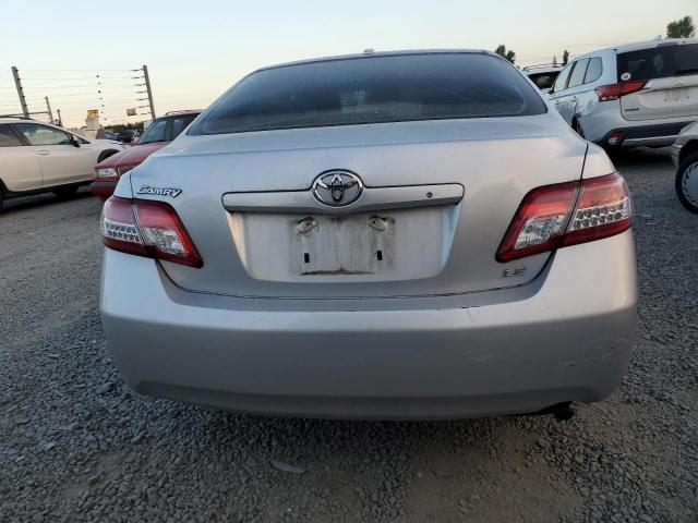 4T1BF3EK8BU130067 - 2011 TOYOTA CAMRY BASE SILVER photo 6