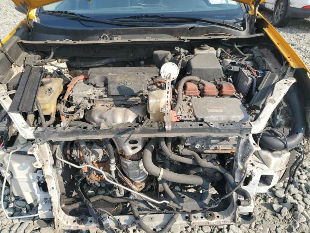 JTMRJREV1HD130046 - 2017 TOYOTA RAV4 HV LE YELLOW photo 12