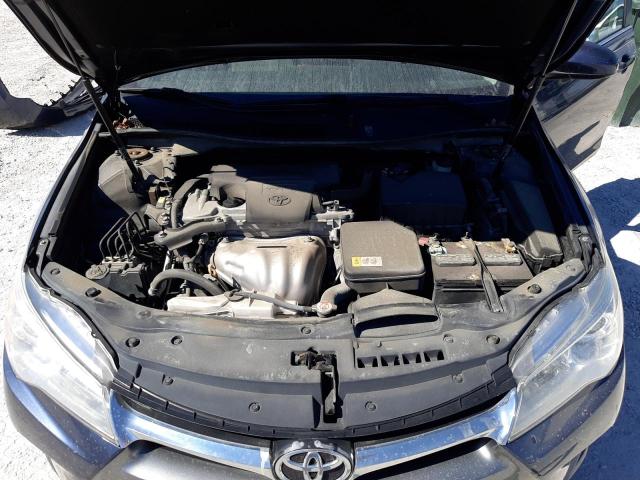 4T1BF1FKXHU748227 - 2017 TOYOTA CAMRY LE BLUE photo 11
