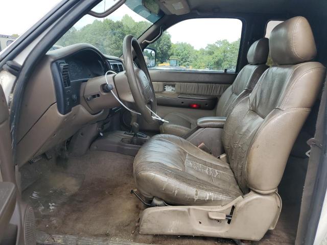 4TAWN72N0YZ665612 - 2000 TOYOTA TACOMA XTRACAB Weiß Foto 7