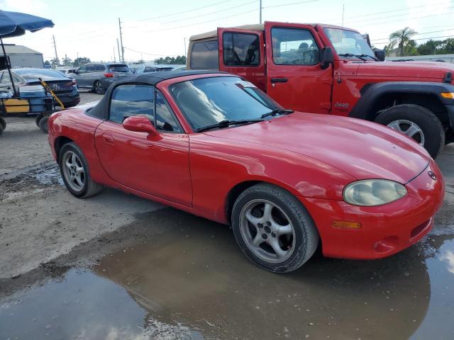 JM1NB353X10203614 - 2001 MAZDA MX-5 MIATA BASE RED photo 4