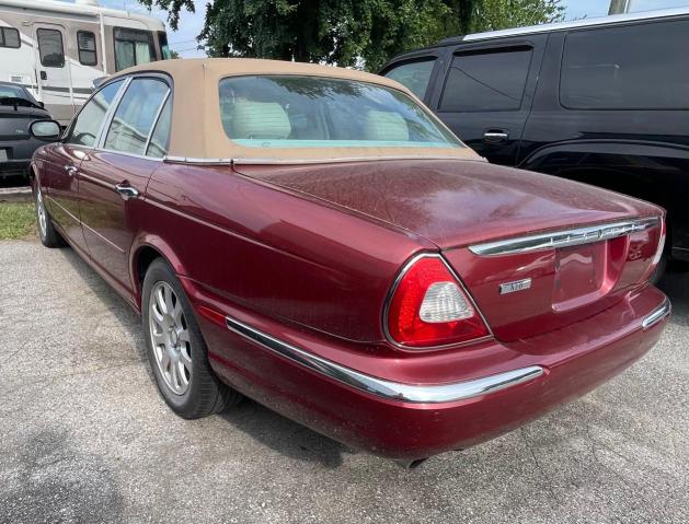 SAJWA71C84SG29769 - 2004 JAGUAR XJ8 RED photo 3