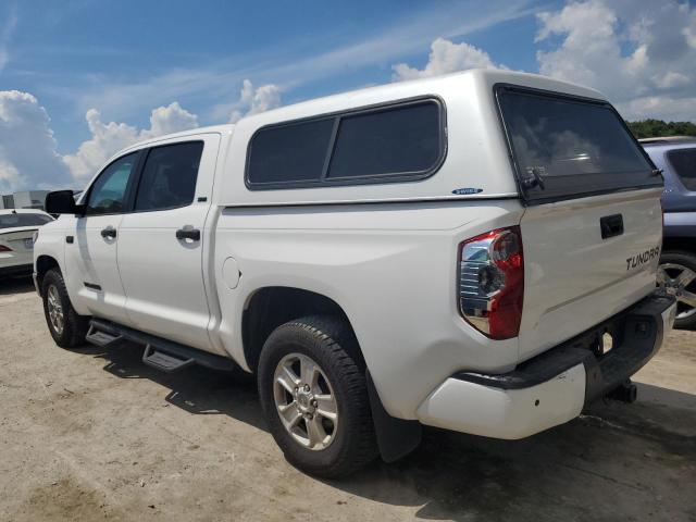 5TFEY5F14KX247771 - 2019 TOYOTA TUNDRA CREWMAX SR5 WHITE photo 2