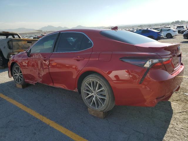 4T1T11AK3RU244159 - 2024 TOYOTA CAMRY SE NIGHT SHADE RED photo 2