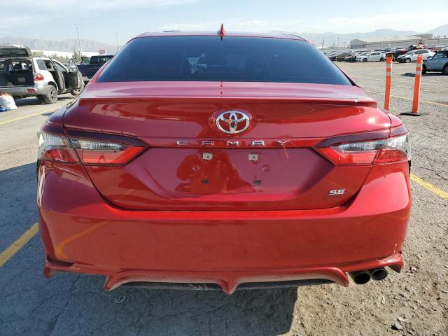 4T1T11AK3RU244159 - 2024 TOYOTA CAMRY SE NIGHT SHADE RED photo 6