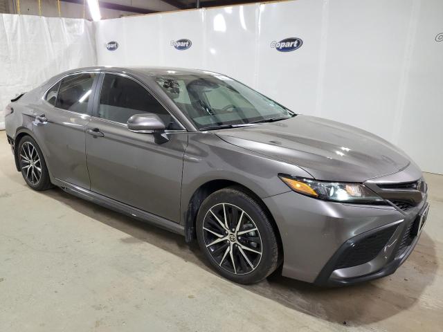 4T1T11AK7RU895388 - 2024 TOYOTA CAMRY SE NIGHT SHADE GRAY photo 4