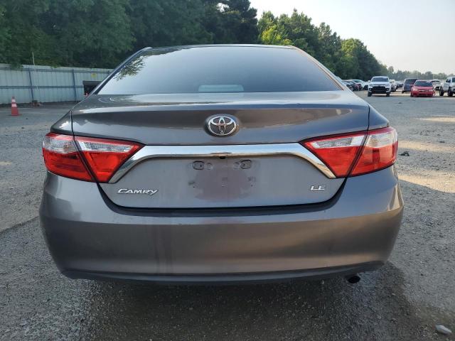 4T1BF1FKXGU138486 - 2016 TOYOTA CAMRY LE GRAY photo 6