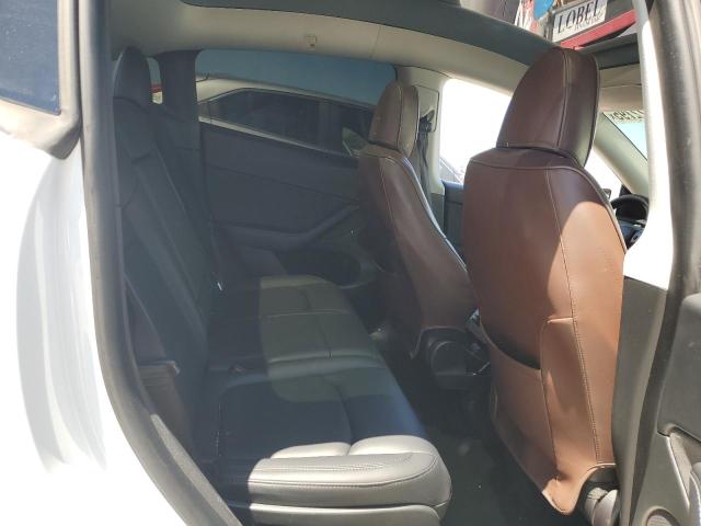 7SAYGAEE9NF535798 - 2022 TESLA MODEL Y WHITE photo 10