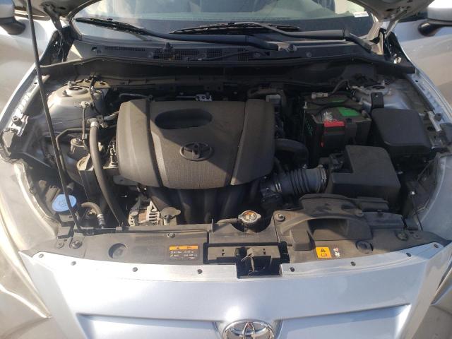 3MYDLBYV2KY524510 - 2019 TOYOTA YARIS L ვერცხლისფერი ფოტო 11