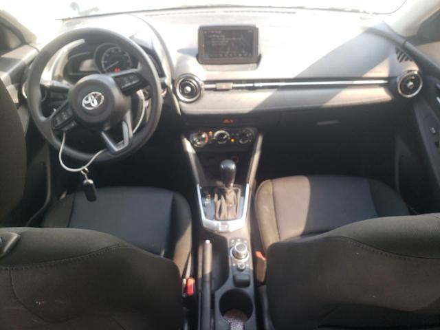 3MYDLBYV2KY524510 - 2019 TOYOTA YARIS L ვერცხლისფერი ფოტო 8