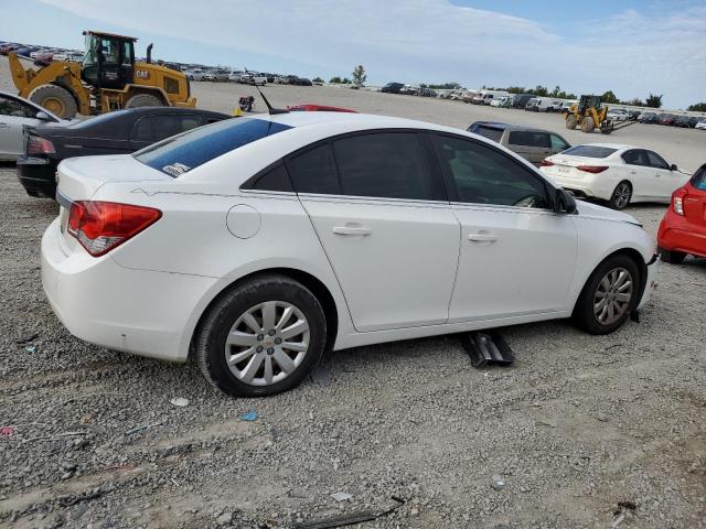 1G1PC5SH3B7297421 - 2011 CHEVROLET CRUZE LS WHITE photo 3