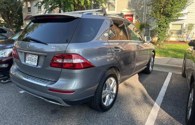 4JGDA5HB5CA047939 - 2012 MERCEDES-BENZ ML 350 4MATIC GRAY photo 4