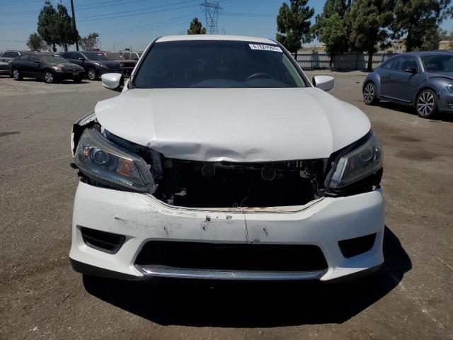 1HGCR2F32DA184309 - 2013 HONDA ACCORD LX WHITE photo 5