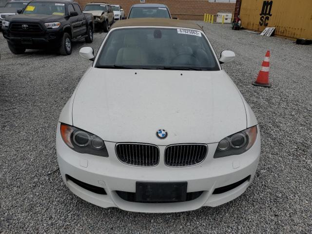 WBAUN7C53BVM25069 - 2011 BMW 135 I WHITE photo 5