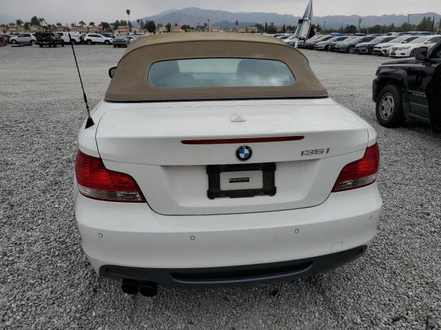 WBAUN7C53BVM25069 - 2011 BMW 135 I WHITE photo 6