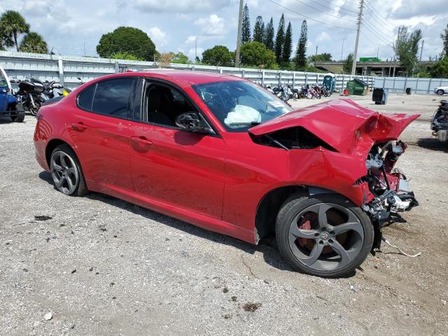 ZARFAEDN7H7533773 - 2017 ALFA ROMEO GIULIA Q4 红色 照片 4