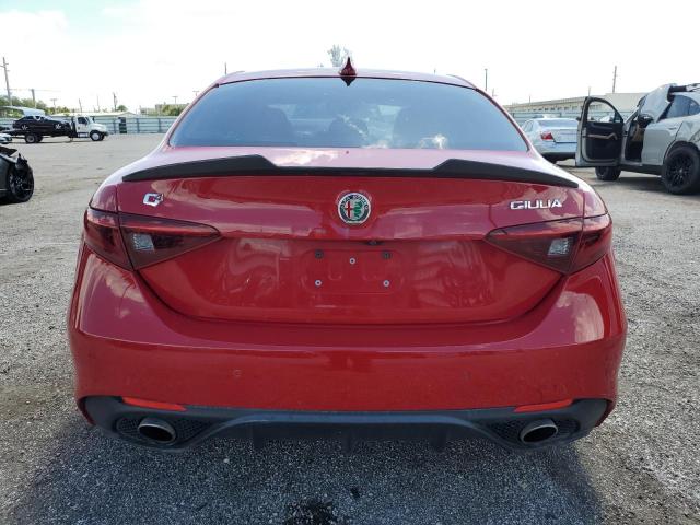 ZARFAEDN7H7533773 - 2017 ALFA ROMEO GIULIA Q4 RED photo 6