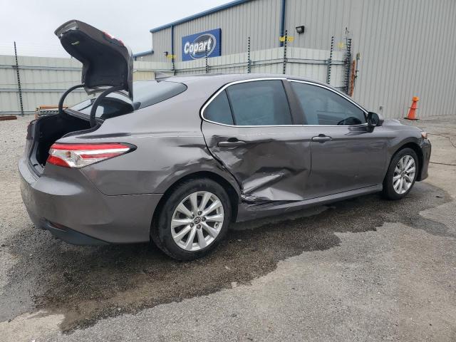 4T1C11AK5LU988501 - 2020 TOYOTA CAMRY LE GRAY photo 3