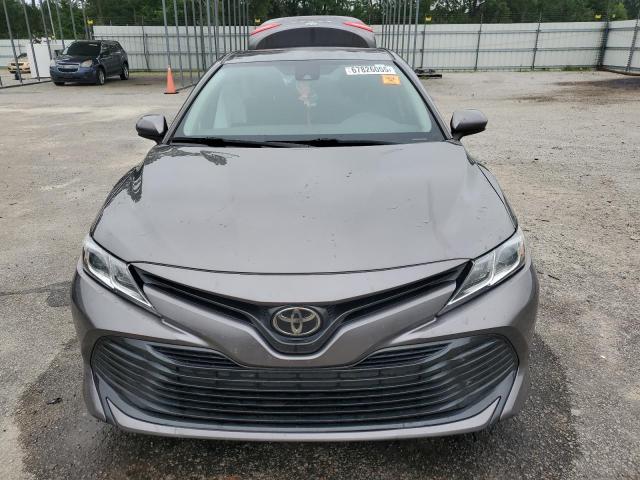 4T1C11AK5LU988501 - 2020 TOYOTA CAMRY LE GRAY photo 5