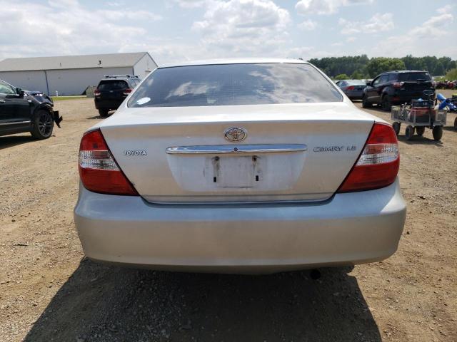 4T1BE32K13U656257 - 2003 TOYOTA CAMRY LE SILVER photo 6