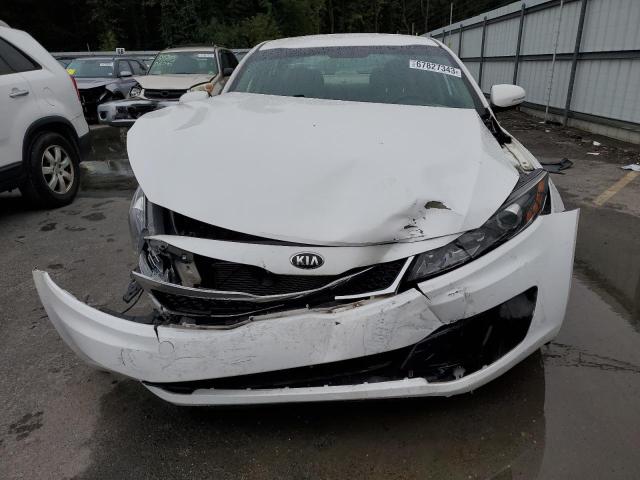 KNAGM4A77D5442253 - 2013 KIA OPTIMA LX WHITE photo 5