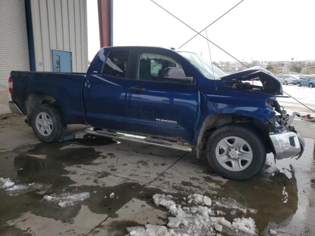 5TFUM5F19FX059583 - 2015 TOYOTA TUNDRA DOUBLE CAB SR/SR5 BLUE photo 4