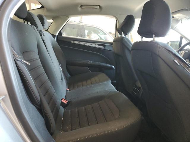 3FA6P0T94LR214676 - 2020 FORD FUSION SE SILVER photo 10