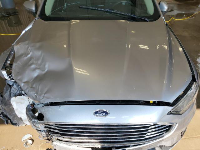 3FA6P0T94LR214676 - 2020 FORD FUSION SE SILVER photo 11