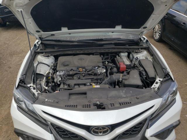 4T1K61BK5NU062873 - 2022 TOYOTA CAMRY XSE WHITE photo 11