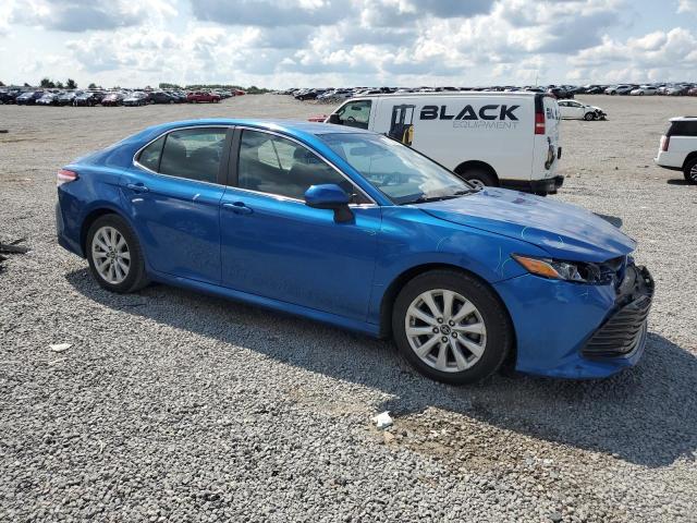 4T1B11HK1KU169744 - 2019 TOYOTA CAMRY L BLUE photo 4