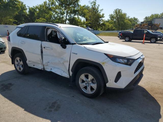 4T3L6RFV3MU025589 - 2021 TOYOTA RAV4 LE WHITE photo 4