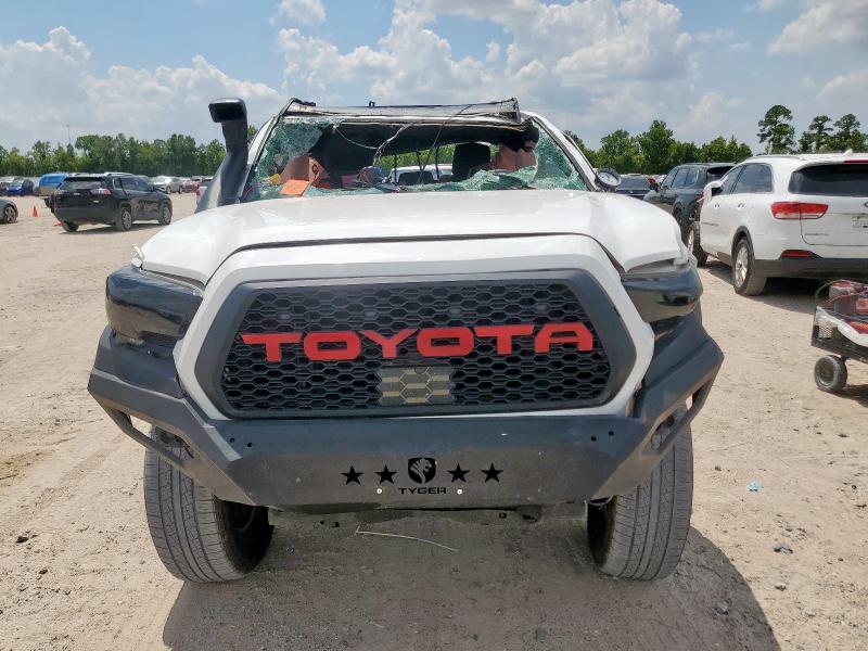 5TFCZ5AN0MX268795 - 2021 TOYOTA TACOMA DOUBLE CAB WHITE photo 5