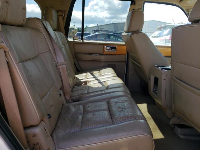 5LMFU28587LJ10323 - 2007 LINCOLN NAVIGATOR 白色 照片 11