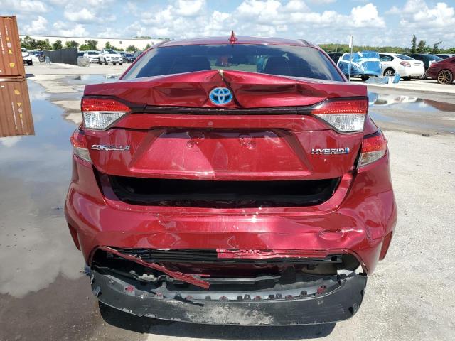 JTDEAMDE0NJ059180 - 2022 TOYOTA COROLLA LE RED photo 6