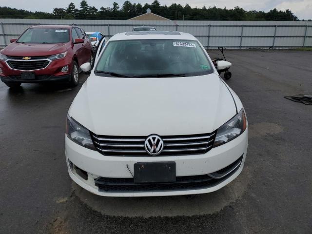 1VWBN7A33CC093544 - 2012 VOLKSWAGEN PASSAT SE WHITE photo 5