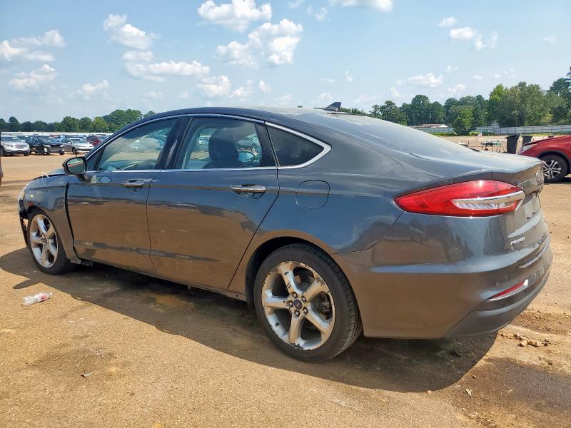 3FA6P0CD3KR150911 - 2019 FORD FUSION SEL رمادي صورة 2