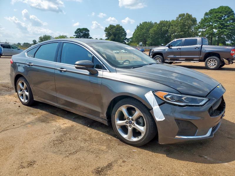 3FA6P0CD3KR150911 - 2019 FORD FUSION SEL رمادي صورة 4
