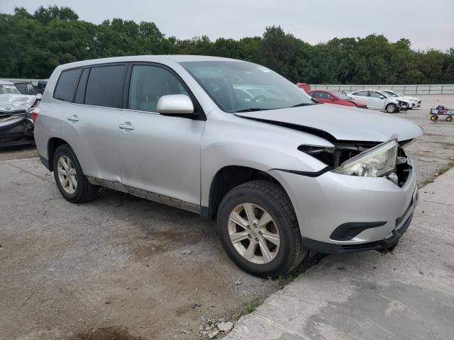 5TDZK3EH8DS128264 - 2013 TOYOTA HIGHLANDER BASE Silber Foto 4