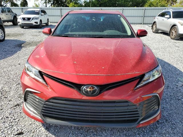 4T1C11AK8PU137525 - 2023 TOYOTA CAMRY LE 红色 照片 5