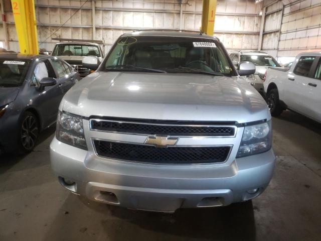 1GNSKBE03BR371652 - 2011 CHEVROLET TAHOE K1500 LT SILVER photo 5