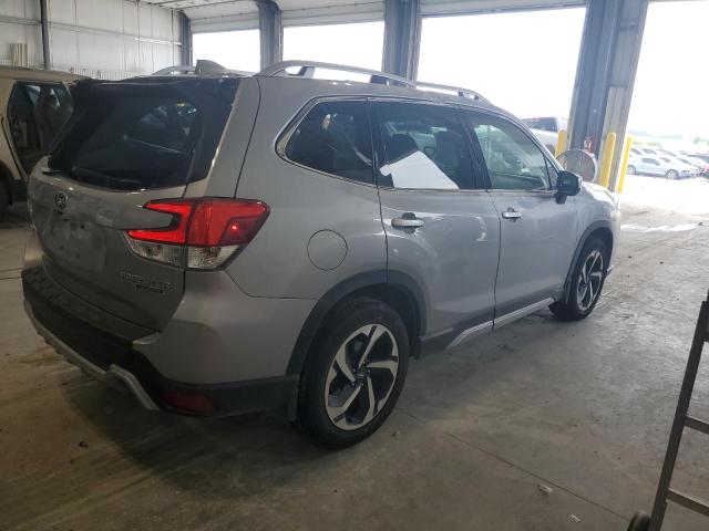 JF2SKARC0PH476185 - 2023 SUBARU FORESTER TOURING 银色 照片 3