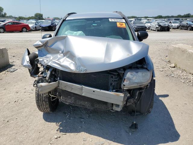 1C4NJCBA1GD687955 - 2016 JEEP COMPASS SPORT Gümüş foto 5