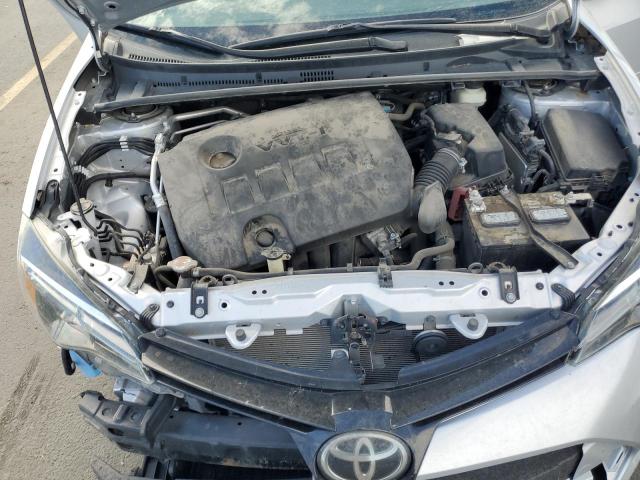 2T1BURHE6JC092000 - 2018 TOYOTA COROLLA L ვერცხლისფერი ფოტო 11