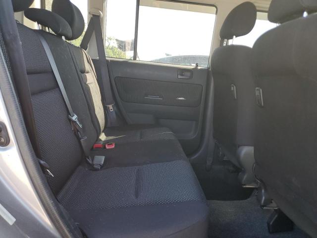 JTLKT324X40149981 - 2004 TOYOTA SCION XB TWO TONE photo 11