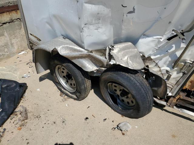 5NHUNS220HU114479 - 2017 UTILITY UTILITY WHITE photo 8