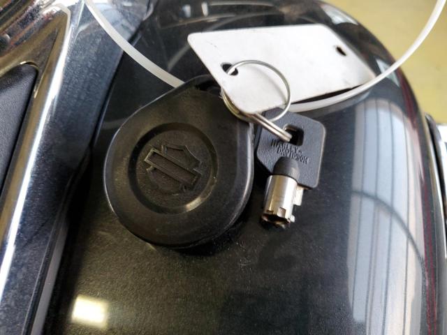 1HD1FC4107Y676143 - 2007 HARLEY-DAVIDSON FLHTCUI BLACK photo 8